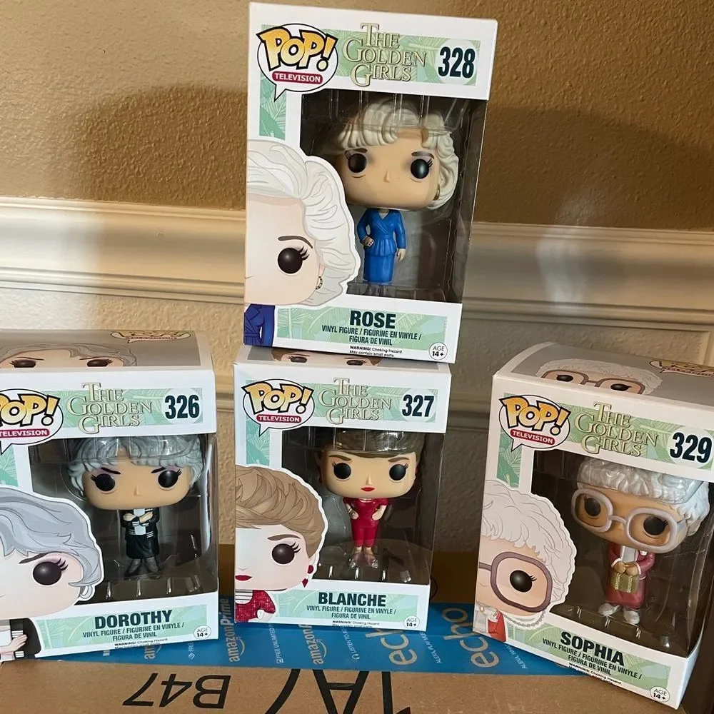 Funko Pop Golden Girls Series Complete Set of Dolls 326 327 328 & 329 NEW